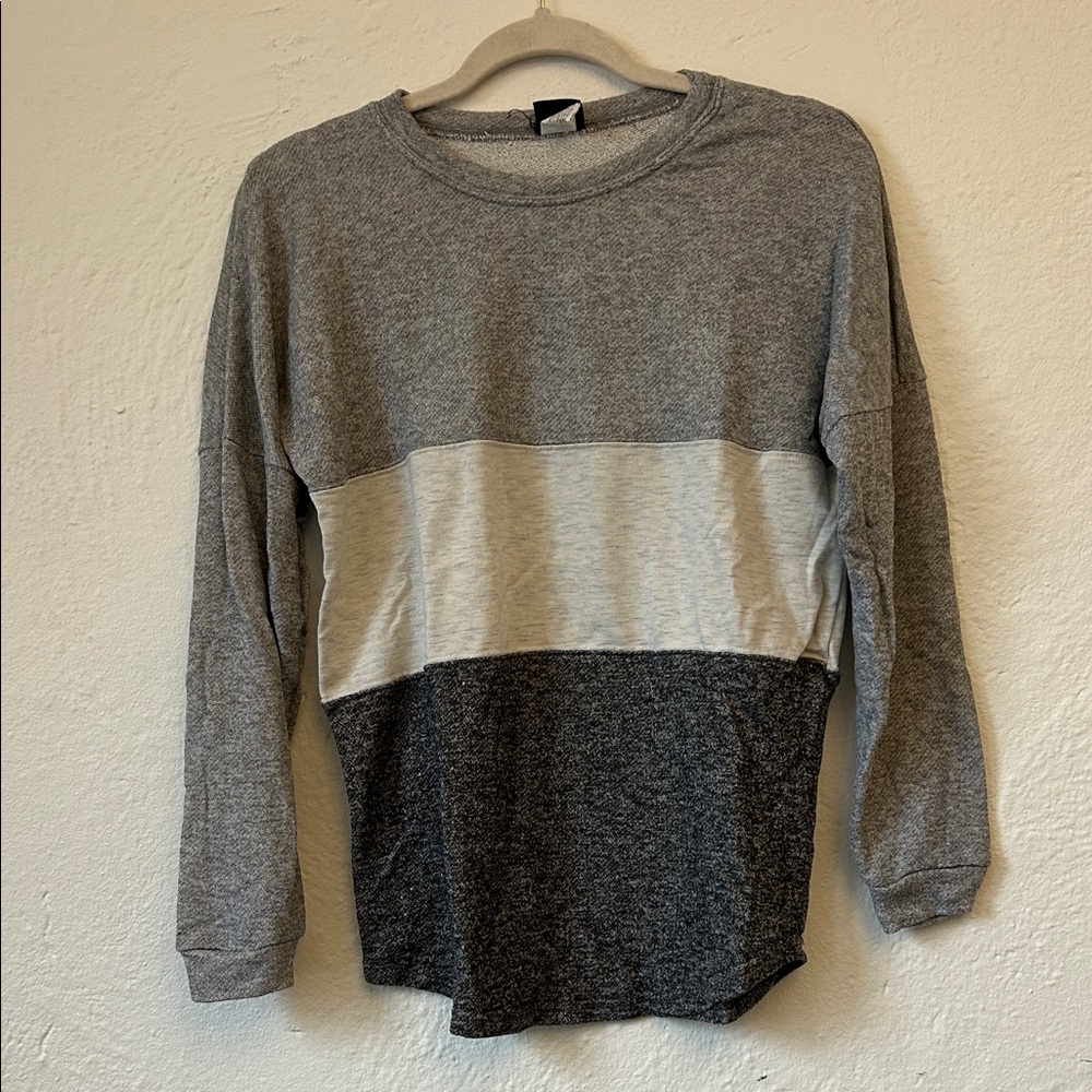 Vivilish Grey Colorblock Sweatshirt